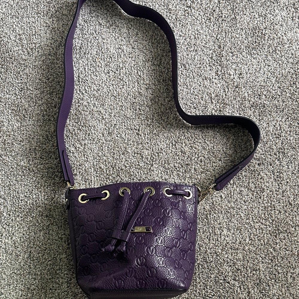 MINT CONDITION VALENTINO Elegant Purple Shoulder Bag